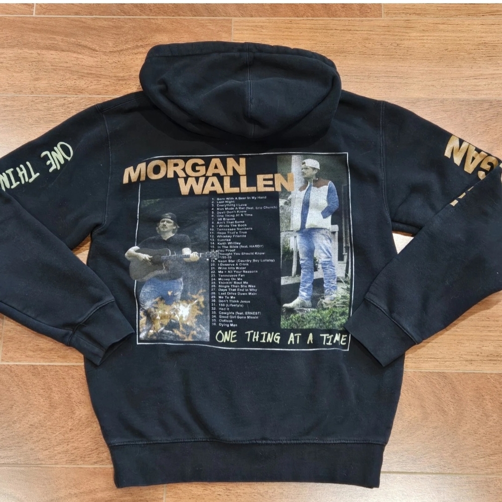 Morgan Wallen Hoodie Size Small One Thing At A Time Tour Concert Sweatshirt